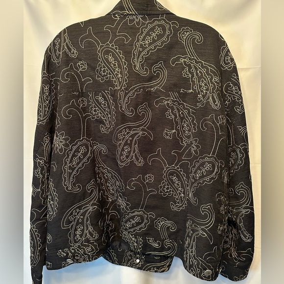 SILKLAND Woman Size 2X Black Silk Floral Paisley Embroidered Jacket - Picture 6 of 9